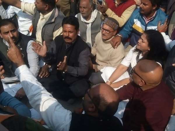 Amit Shah visit in Varanasi, Congress leaders protested