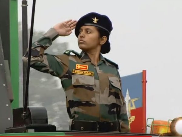 सैन्य शक्ति का प्रदर्शन