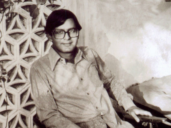 जन्म: 28 दिसम्बर 1952 नई दिल्ली में 