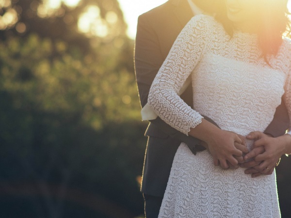 एक बार तो मुझे सीने से लगा ले एक बार तो मुझे सीने से लगा ले