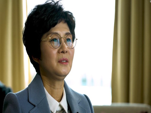 दक्षिण कोरिया में एक गोपनीय जगह पर रहती हैं किम