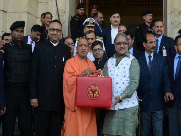 'राधा- कृष्ण' को भी हेलिकॉप्टर से उतारने की तैयारी 'राधा- कृष्ण' को भी हेलिकॉप्टर से उतारने की तैयारी