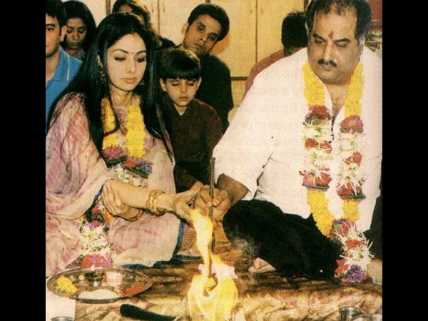 मोना कपूर ने इंटरव्यू में किए चौंकाने वाले खुलासे मोना कपूर ने इंटरव्यू में किए चौंकाने वाले खुलासे