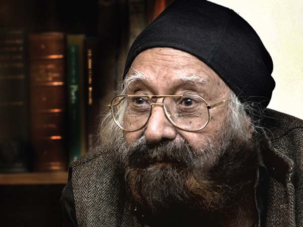 लंदन से ही क़ानून की डिग्री ली