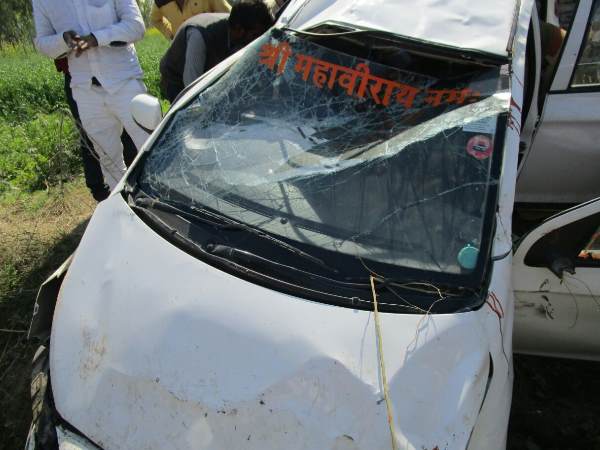 अस्पताल में डाक्टरों ने किया मृत घोषित