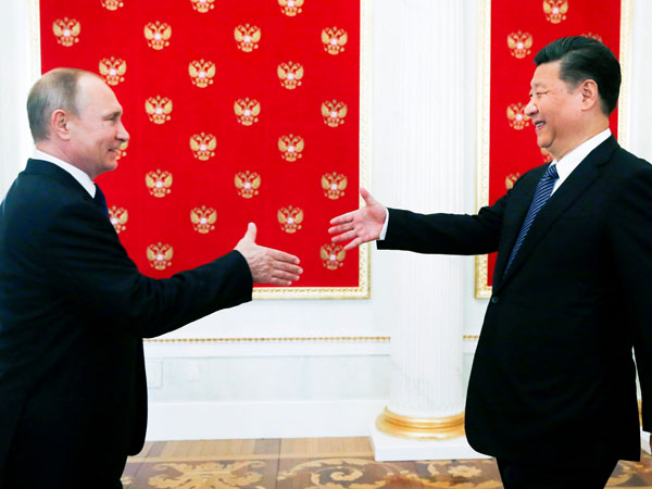पश्चिम में होगा रूस और चीन का अखाड़ा