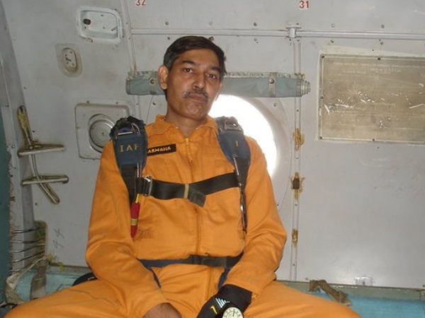  'मैं आप पर कैसे भरोसा करूं कि आप कोई ढोंगी नहीं हो'
