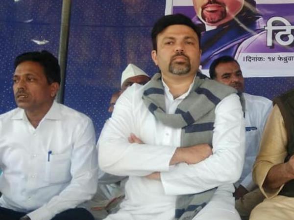 किसानों के मुद्दों पर कर रहे हैं यात्रा किसानों के मुद्दों पर कर रहे हैं यात्रा