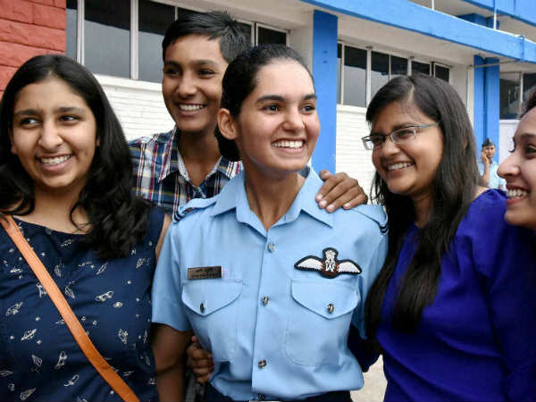 इंजीनियरिंग की पढ़ाई की पूरी 