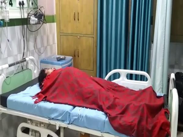 shahjahanpur due to carelessness of doctor woman died 