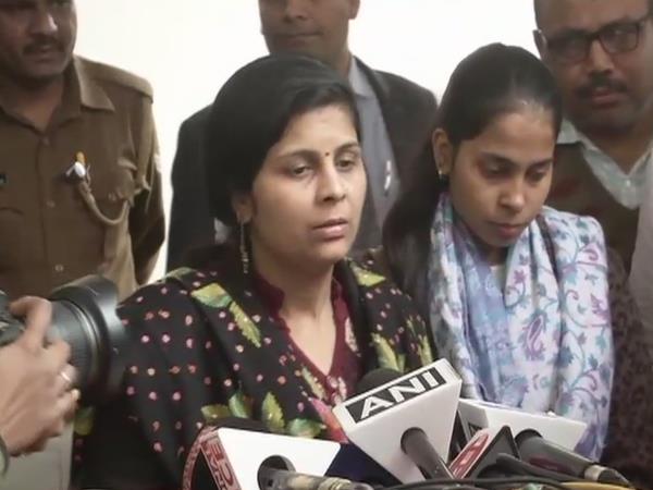 तिरंगा यात्राएं बंद होनी चाहिए तिरंगा यात्राएं बंद होनी चाहिए