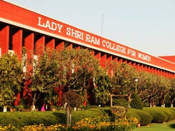 पुलिस को अभी तक लड़की की ओर से नहीं मिली शिकायत पुलिस को अभी तक लड़की की ओर से नहीं मिली शिकायत