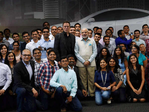 घर पर खर्च करने के शौकीन 