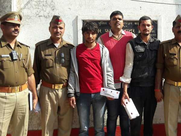 गायक है नोट छापने वाला विवेक