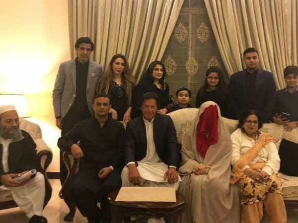 साल 2017 तीसरा निकाह बुशरा बीबी 