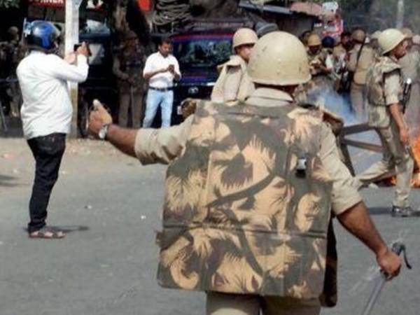 कासगंज हिंसा पर संभल में सपाइयों का बवाल