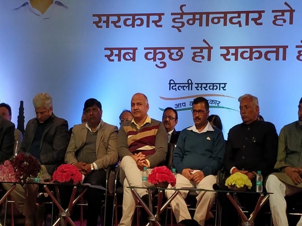 मोहल्ला क्लीनिक स्वास्थ्य के क्षेत्र में मील के पत्थर साबित हो रहे हैं मोहल्ला क्लीनिक स्वास्थ्य के क्षेत्र में मील के पत्थर साबित हो रहे हैं