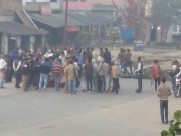 school girl death in road accident in mainpuri