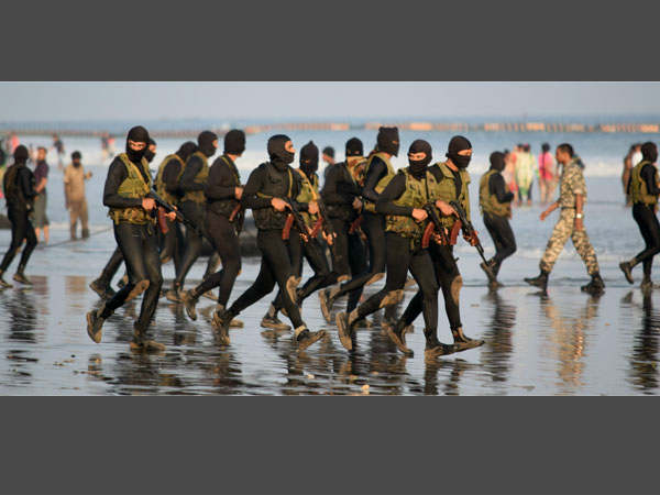 मरीन कमांडो ने संभाला मोर्चा 