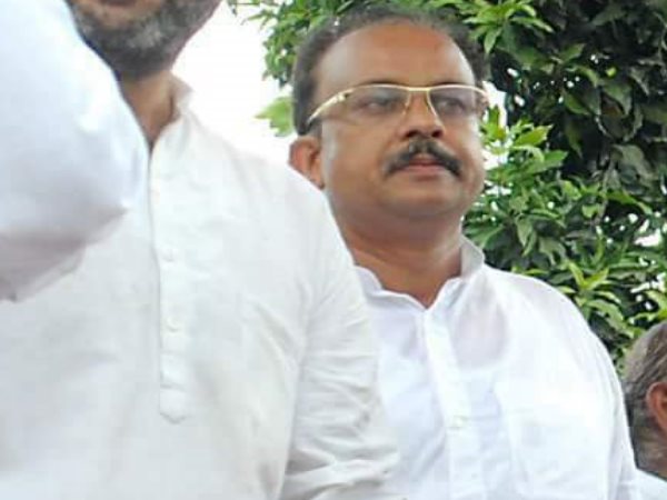 मनीष मिश्रा वर्तमान में प्रदेश कांग्रेस के महामंत्री हैं