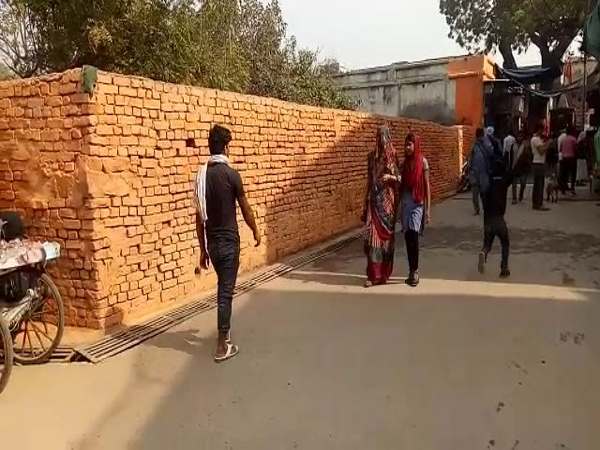 बिटिया की शादी की चिंता भी सताने लगी 