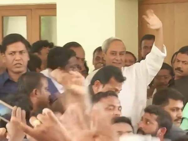 नवीन पटनायक ने दी बधाई