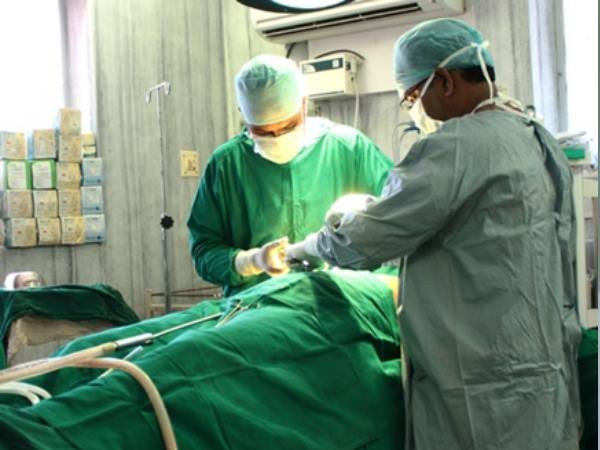 गलती से निकाल दी बच्चेदानी