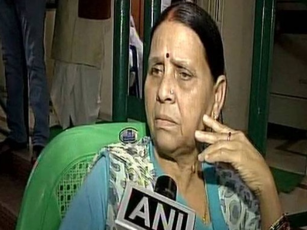 तेजस्वी बोले, 'मांझी मेरे लिए पिता समान हैं'