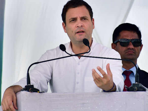 राफेल डील पर राहुल गांधी हमला कहा- गोवा में मछली खरीद रहे थे रक्षा मंत्री, पीएम ने बदल दिया कांट्रैक्ट राफेल डील पर राहुल गांधी हमला कहा- गोवा में मछली खरीद रहे थे रक्षा मंत्री, पीएम ने बदल दिया कांट्रैक्ट