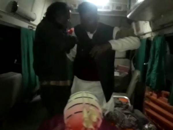 आरोपियों को पकड़ने के लिए दबिश दे रही पुलिस