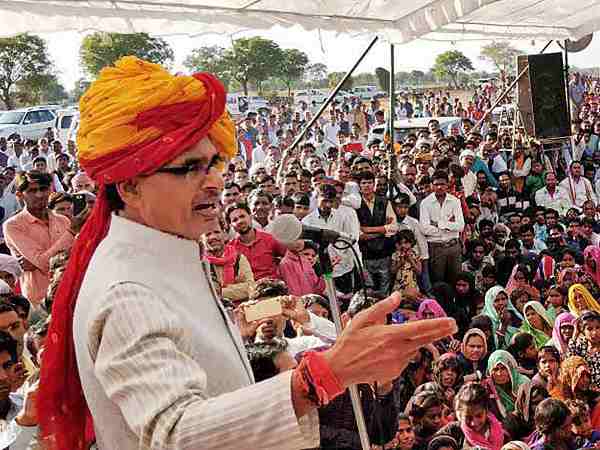 चार सभाएं और रात गुजारना के बावजूद नहीं चला जादू चार सभाएं और रात गुजारना के बावजूद नहीं चला जादू