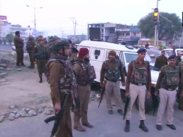 ऑपेरशन जारी है 