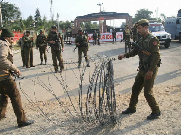  क्‍वार्टर में नहीं घुस सके आतंकी 