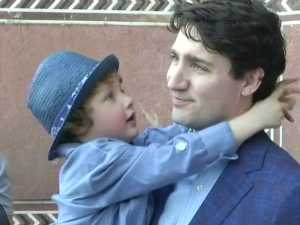 6 दिन की यात्रा पर हैं पीएम 6 दिन की यात्रा पर हैं पीएम