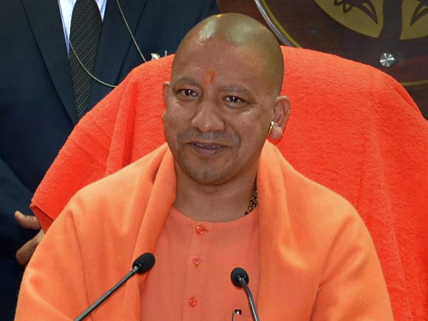 होली पर योगी सरकार का बड़ा तोहफा होली पर योगी सरकार का बड़ा तोहफा