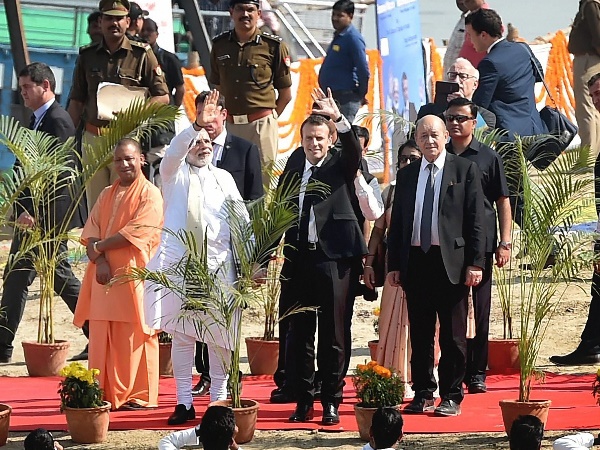 मोदी के साथ कई फॉरेन ट्रिप पर गई हैं निलाक्षी मोदी के साथ कई फॉरेन ट्रिप पर गई हैं निलाक्षी