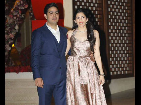  अंबानी के घर पार्टी 