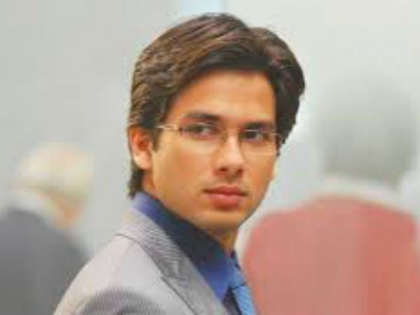 नेहा धूपिया ने किया सवाल 