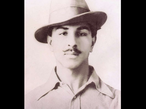 कहा मेरी दुल्हन तो आजादी है 