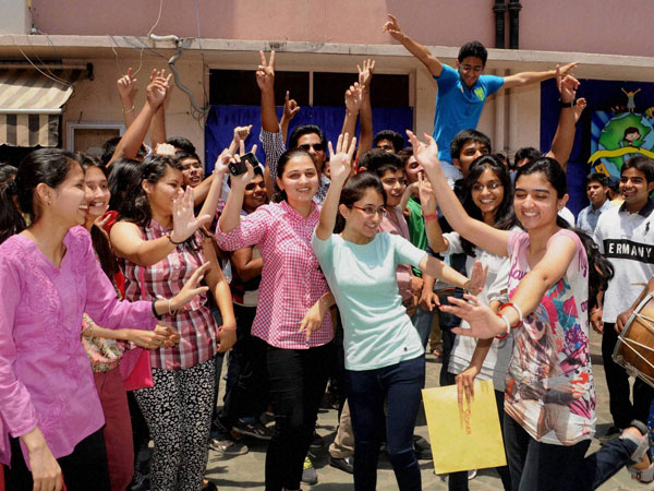 17 राज्यों में जन्म के समय लिंगानुपात में गिरावट पाई गई है