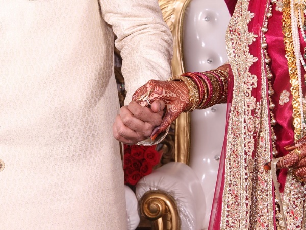 दूल्हे ने दी दुल्हन की अश्लील फोटो वायरल करने की धमकी