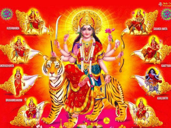 प्रात:काल देवी दुर्गा के समक्ष तेल का दीपक जलाएं 