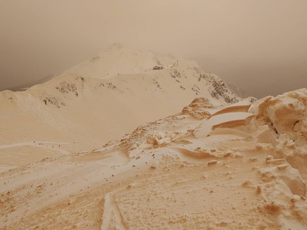 रेतीले तूफान के कारण हुआ ऐसा