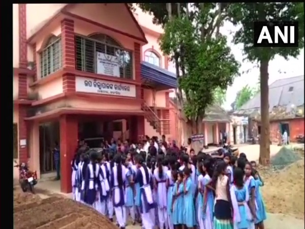 प्रधानाध्यापक पर यौन शोषण करने का आरोप