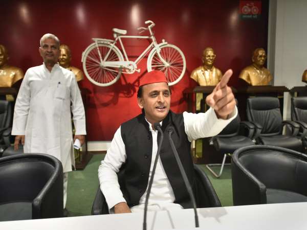 जेल प्रशासन से मिली अनुमति