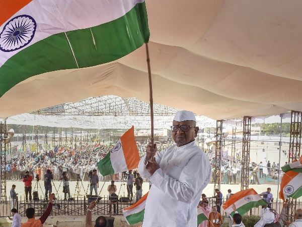 तीन आंदोलनकारियों की तबियत बिगड़ी