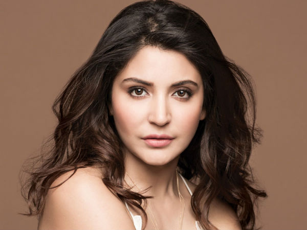 अभिनय की शुरुआत 2008 में 'रब ने बना दी जोड़ी' से की