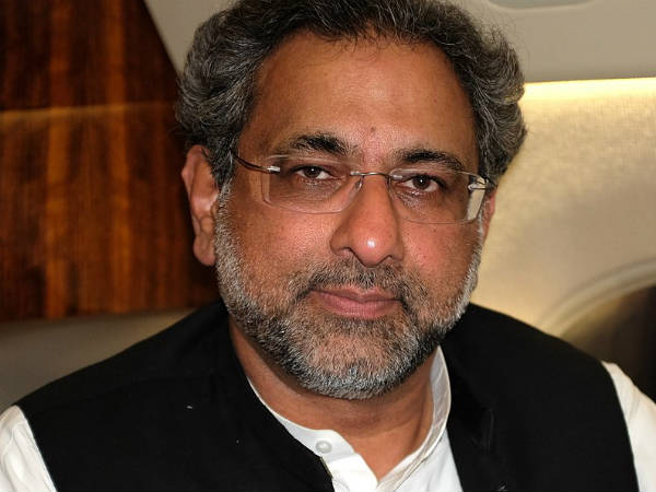 राजनीति में आए अब्बासी राजनीति में आए अब्बासी