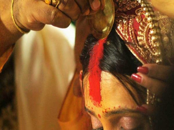  इलाज के नाम पर घर आने-जाने लगा था बाबा