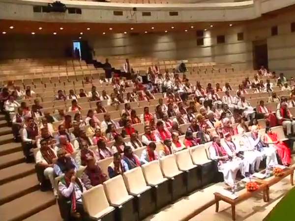 'कर्नाटक की बारी है'